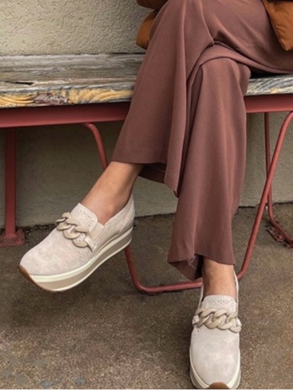 Dolce Vita Tan Jhenee sneaker, a platform slip-on loafer size 8